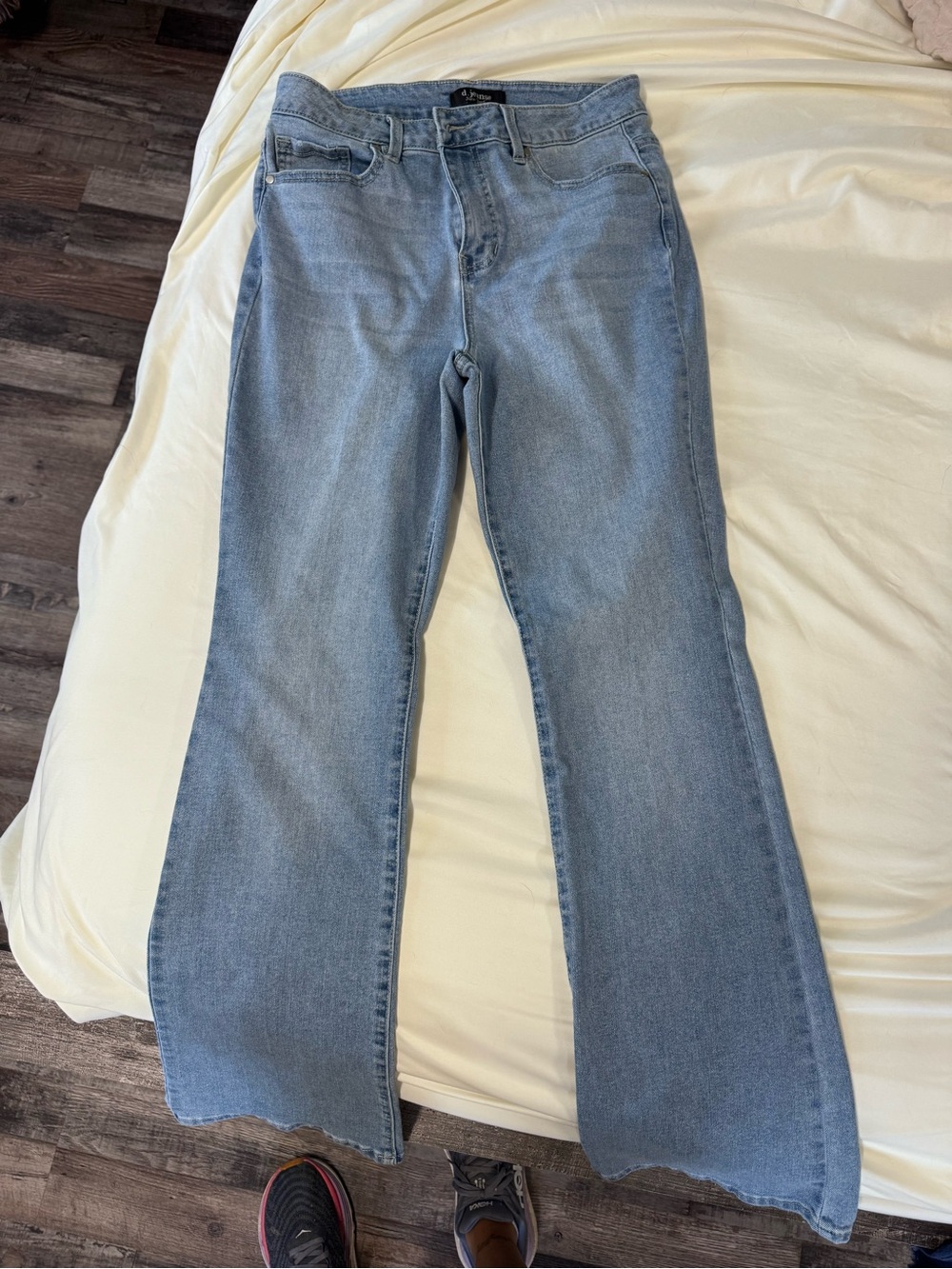 d. jeans Light Wash bootcut  Jeans
